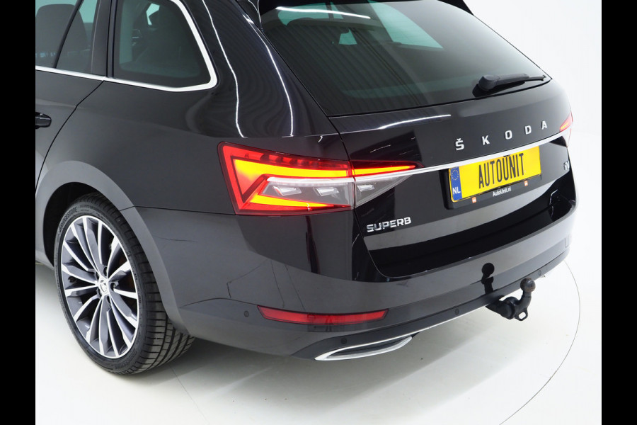 Škoda Superb Combi 1.4 TSI iV Laurin & Klement | Leder | Trekhaak | Stoelventilatie | Massage | Canton | Keyless | Memory | Carplay