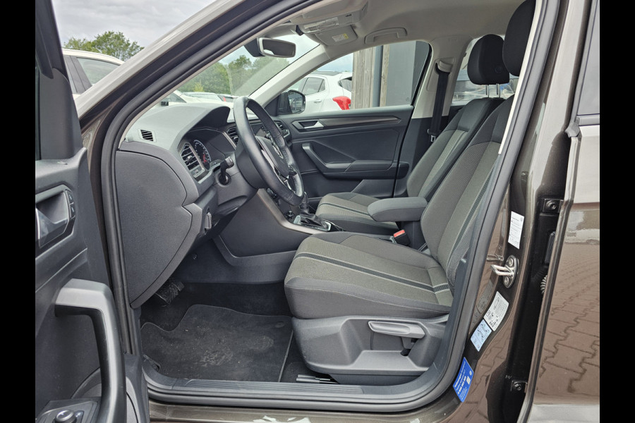 Volkswagen T-Roc 1.5 TSI DSG Style | LED | Stoel & stuurverwarming | ACC | Keyless | App-connect | Navi |