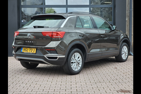 Volkswagen T-Roc 1.5 TSI DSG Style | LED | Stoel & stuurverwarming | ACC | Keyless | App-connect | Navi |