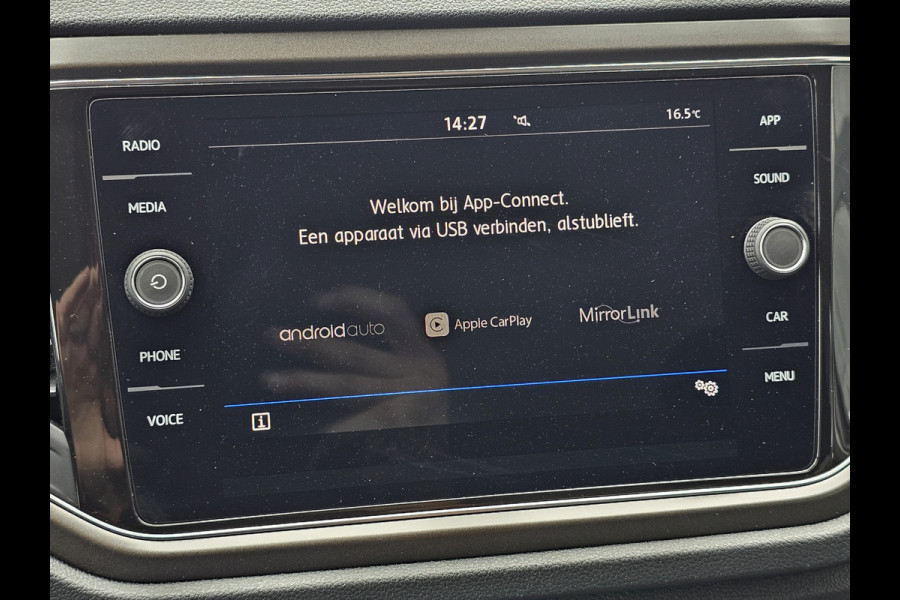 Volkswagen T-Roc 1.5 TSI DSG Style | LED | Stoel & stuurverwarming | ACC | Keyless | App-connect | Navi |