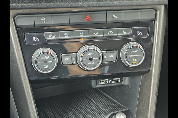 Volkswagen T-Roc 1.5 TSI DSG Style | LED | Stoel & stuurverwarming | ACC | Keyless | App-connect | Navi |
