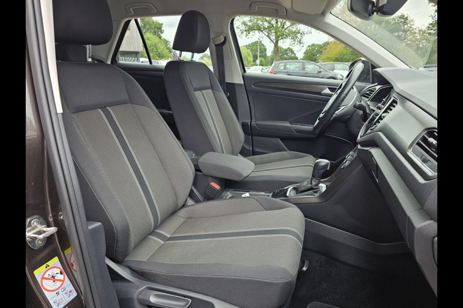 Volkswagen T-Roc 1.5 TSI DSG Style | LED | Stoel & stuurverwarming | ACC | Keyless | App-connect | Navi |