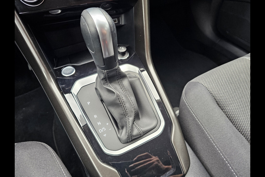 Volkswagen T-Roc 1.5 TSI DSG Style | LED | Stoel & stuurverwarming | ACC | Keyless | App-connect | Navi |