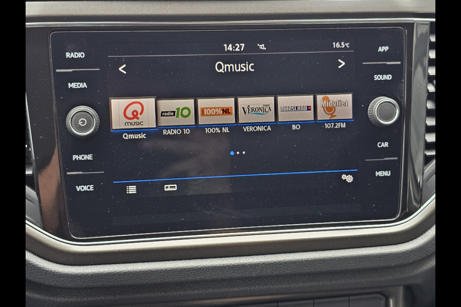 Volkswagen T-Roc 1.5 TSI DSG Style | LED | Stoel & stuurverwarming | ACC | Keyless | App-connect | Navi |