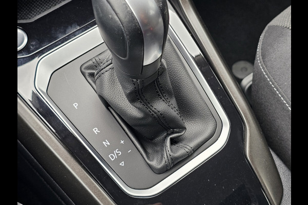 Volkswagen T-Roc 1.5 TSI DSG Style | LED | Stoel & stuurverwarming | ACC | Keyless | App-connect | Navi |
