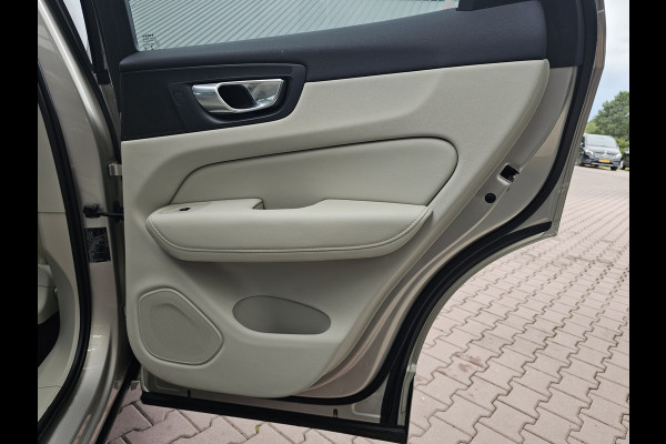 Volvo XC60 2.0 T4 Inscription Polestar Engineered | Pano | Luchtvering | Leder | Stoelverwarming & ventilatie | Camera | Trekhaak | ACC | App-connect |
