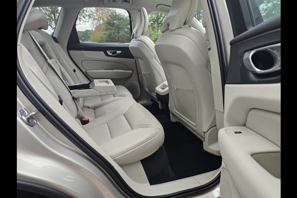 Volvo XC60 2.0 T4 Inscription Polestar Engineered | Pano | Luchtvering | Leder | Stoelverwarming & ventilatie | Camera | Trekhaak | ACC | App-connect |