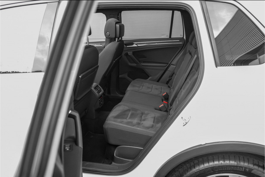 Volkswagen Tiguan 1.5 TSI DSG R-Line Pano ACC Camera CarPlay 20" Suzuka