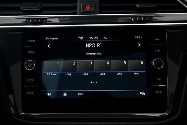 Volkswagen Tiguan 1.5 TSI DSG R-Line Pano ACC Camera CarPlay 20" Suzuka