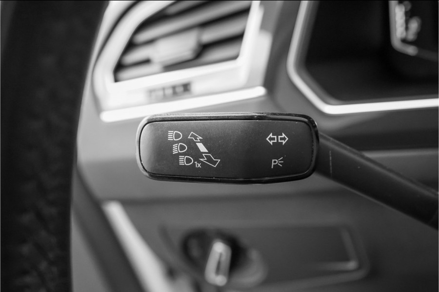 Volkswagen Tiguan 1.5 TSI DSG R-Line Pano ACC Camera CarPlay 20" Suzuka