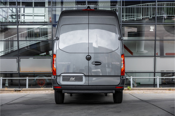 Mercedes-Benz Sprinter 317 1.9 CDI L2H2 | AMG | LED | CarPlay | Camera | Navigatie | Stoelverwarming | Cruise control | Dealer onderhouden | Lederen bekleding | Nieuwe APK | L2H2