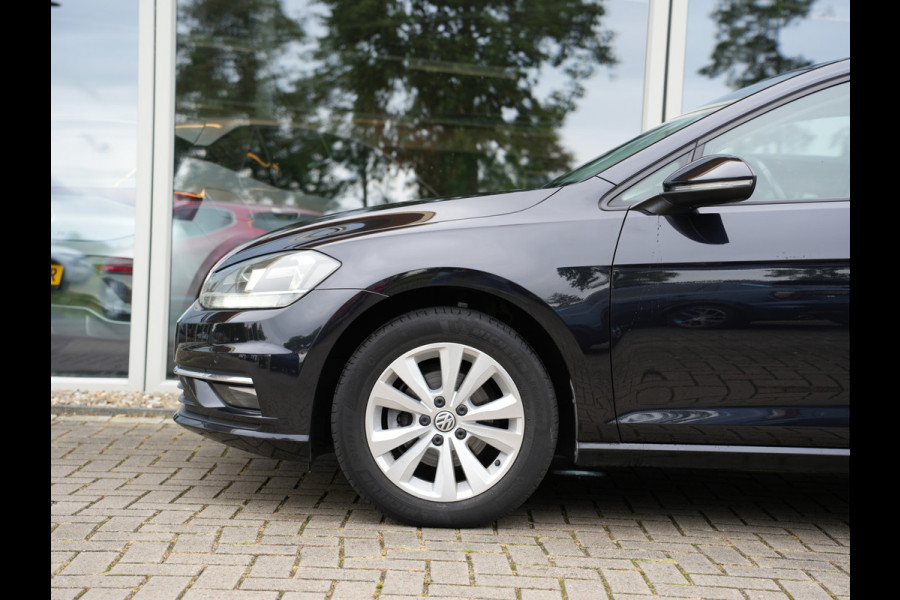 Volkswagen Golf 1.0 TSI Comfortline Business | Adaptive Cruise | Stoelverwarming | Android/Apple Carplay