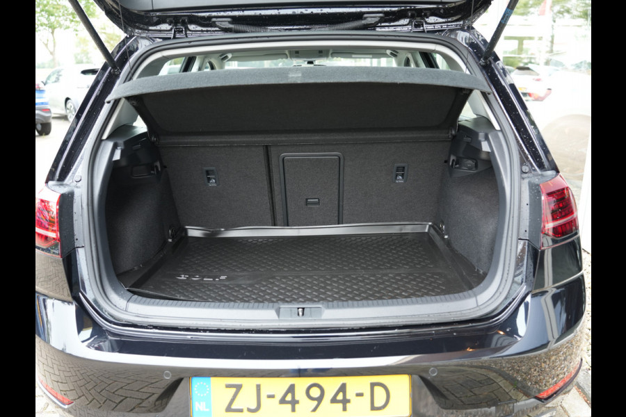 Volkswagen Golf 1.0 TSI Comfortline Business | Adaptive Cruise | Stoelverwarming | Android/Apple Carplay
