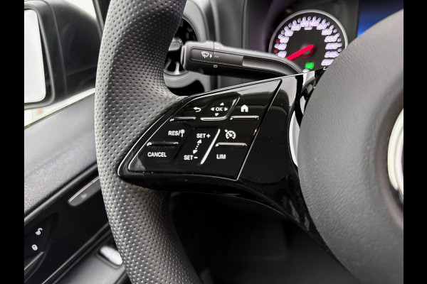 Mercedes-Benz Vito 116 CDI L2 Pro Multibeam Led Trekhaak Achteruitrijcamera met sonsoren Betimmering Cruise Control