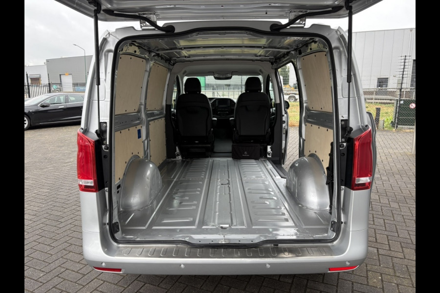 Mercedes-Benz eVito 112 60kWh airco | navigatie | LED