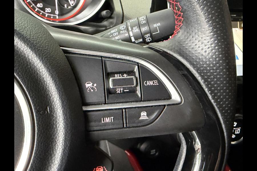 Suzuki Swift 1.4 Sport Smart Hybrid Navi | 17" | Carplay | Camera | Stoelverwarming | ACC | Dodehoek | 100% Elk jaar Suzuki Dealer onderhouden!