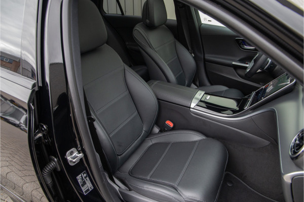 Mercedes-Benz C-Klasse Estate 300 e AMG Premium Plus, Pano, Distronic, Massage, Leder, Nightpack, 2023