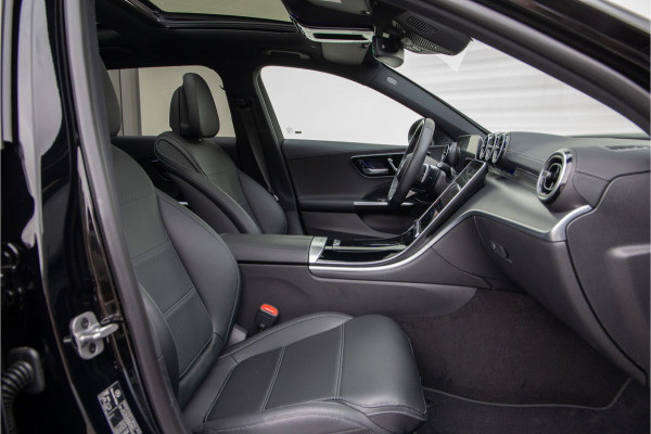 Mercedes-Benz C-Klasse Estate 300 e AMG Premium Plus, Pano, Distronic, Massage, Leder, Nightpack, 2023