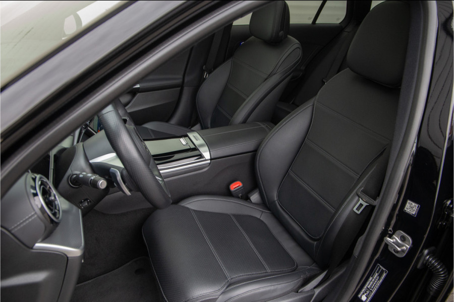 Mercedes-Benz C-Klasse Estate 300 e AMG Premium Plus, Pano, Distronic, Massage, Leder, Nightpack, 2023