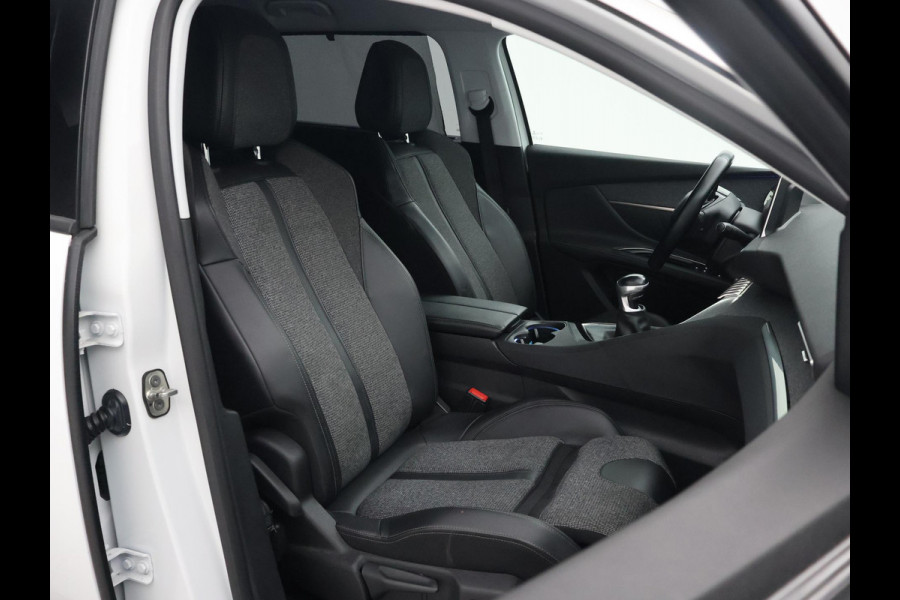 Peugeot 5008 1.2 PT 130 PK 7-PERSOONS PREMIUM + MASSAGE | TREKHAAK | ADAPTIVE CRUISE | MEMORY | STOELVERW.