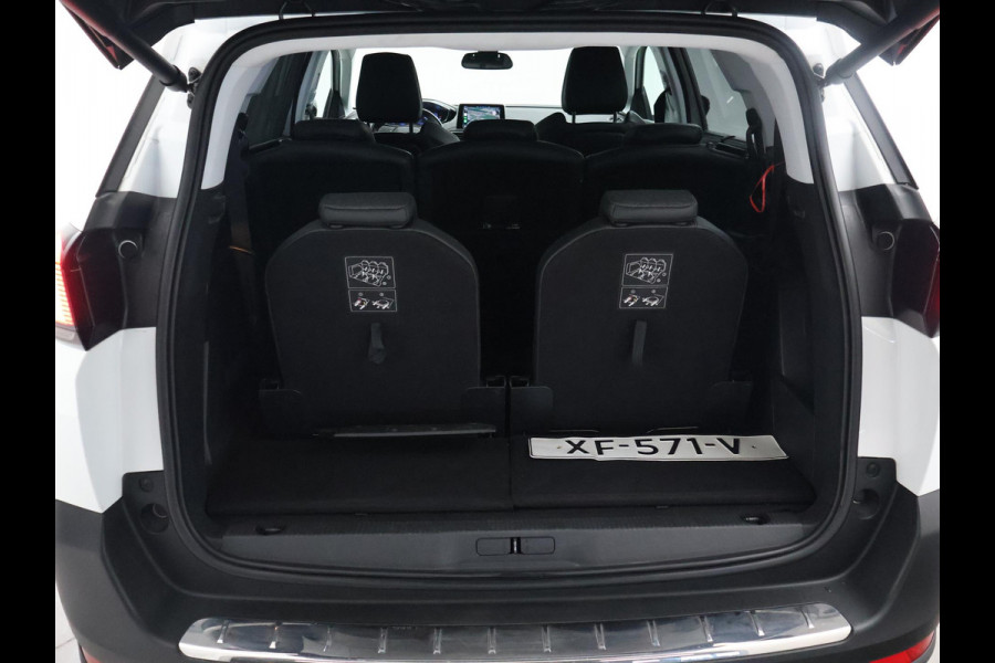 Peugeot 5008 1.2 PT 130 PK 7-PERSOONS PREMIUM + MASSAGE | TREKHAAK | ADAPTIVE CRUISE | MEMORY | STOELVERW.
