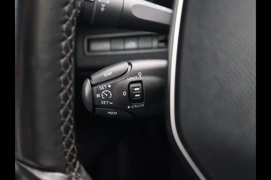 Peugeot 5008 1.2 PT 130 PK 7-PERSOONS PREMIUM + MASSAGE | TREKHAAK | ADAPTIVE CRUISE | MEMORY | STOELVERW.