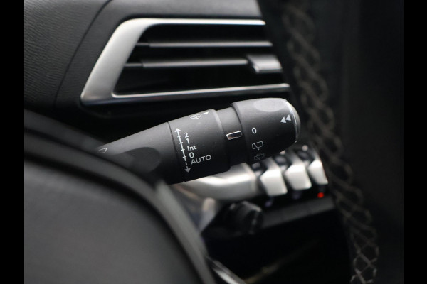 Peugeot 5008 1.2 PT 130 PK 7-PERSOONS PREMIUM + MASSAGE | TREKHAAK | ADAPTIVE CRUISE | MEMORY | STOELVERW.