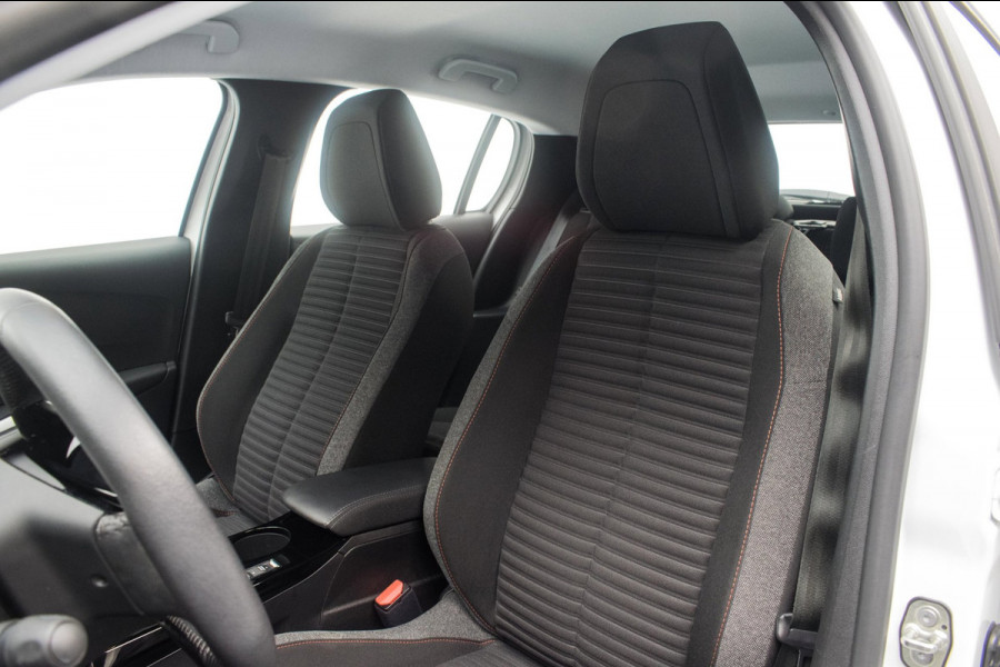 Peugeot e-208 EV Active Pack 50 kWh SOH 92% NL-auto [ 1e Eigenaar Carplay LED Parkeersensoren 16 Inch Velgen Cruise Control ]