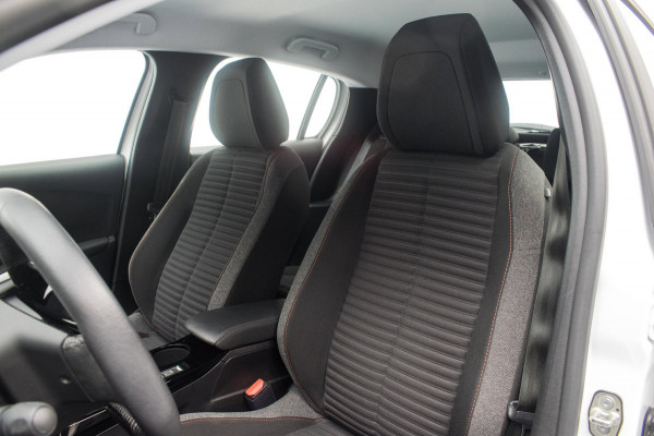 Peugeot e-208 EV Active Pack 50 kWh SOH 92% NL-auto [ 1e Eigenaar Carplay LED Parkeersensoren 16 Inch Velgen Cruise Control ]