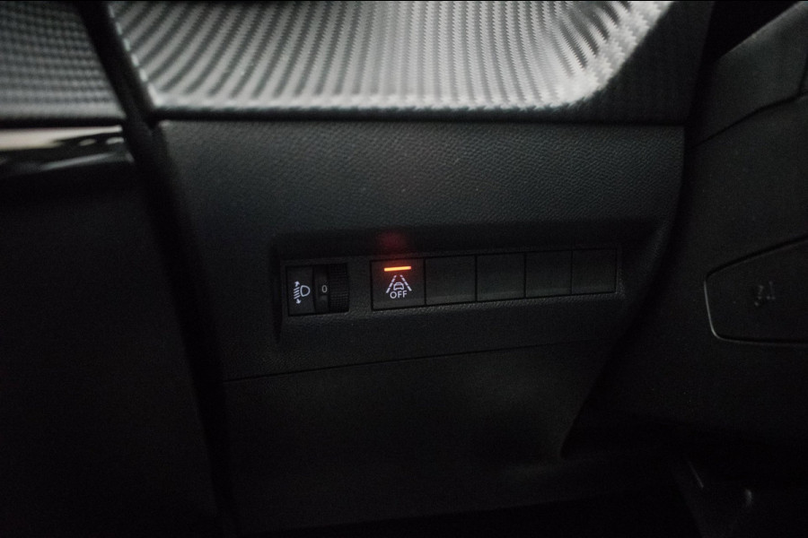 Peugeot e-208 EV Active Pack 50 kWh SOH 92% NL-auto [ 1e Eigenaar Carplay LED Parkeersensoren 16 Inch Velgen Cruise Control ]