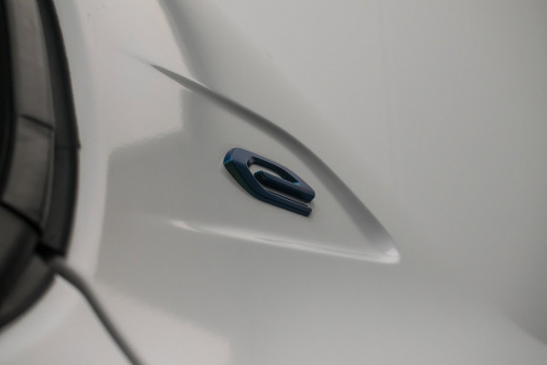 Peugeot e-208 EV Active Pack 50 kWh SOH 92% NL-auto [ 1e Eigenaar Carplay LED Parkeersensoren 16 Inch Velgen Cruise Control ]
