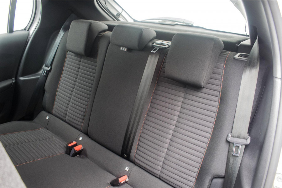 Peugeot e-208 EV Active Pack 50 kWh SOH 92% NL-auto [ 1e Eigenaar Carplay LED Parkeersensoren 16 Inch Velgen Cruise Control ]