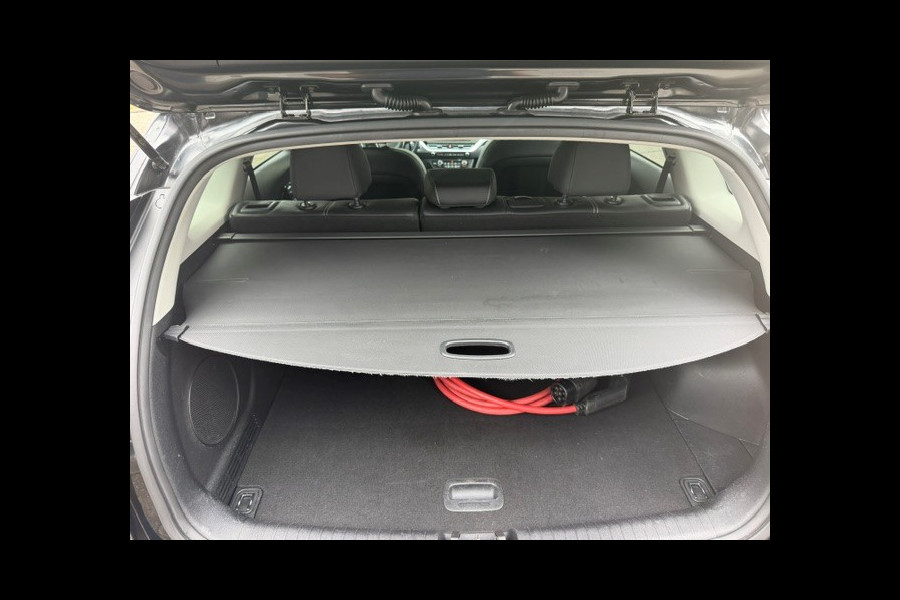Kia e-Niro DynamicPlusLine 64 kWh AIRCO I NAV I LEDER INERIEUR I OPEN DAK I 1e EIGENAAR I COMPLETE ONDERHOUDSHISTORIE I SOH 95,3% MET 12 MAANDEN ALL-IN GARANTIE