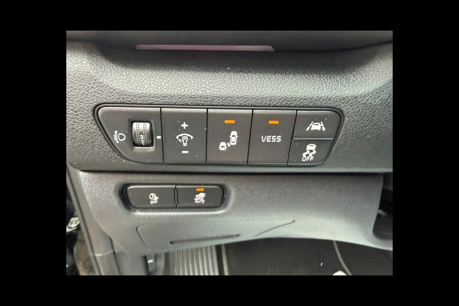 Kia e-Niro DynamicPlusLine 64 kWh AIRCO I NAV I LEDER INERIEUR I OPEN DAK I 1e EIGENAAR I COMPLETE ONDERHOUDSHISTORIE I SOH 95,3% MET 12 MAANDEN ALL-IN GARANTIE