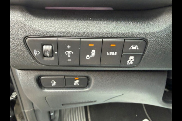 Kia e-Niro DynamicPlusLine 64 kWh AIRCO I NAV I LEDER INERIEUR I OPEN DAK I 1e EIGENAAR I COMPLETE ONDERHOUDSHISTORIE I SOH 95,3% MET 12 MAANDEN ALL-IN GARANTIE