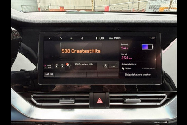 Kia e-Niro DynamicPlusLine 64 kWh AIRCO I NAV I LEDER INERIEUR I OPEN DAK I 1e EIGENAAR I COMPLETE ONDERHOUDSHISTORIE I SOH 95,3% MET 12 MAANDEN ALL-IN GARANTIE