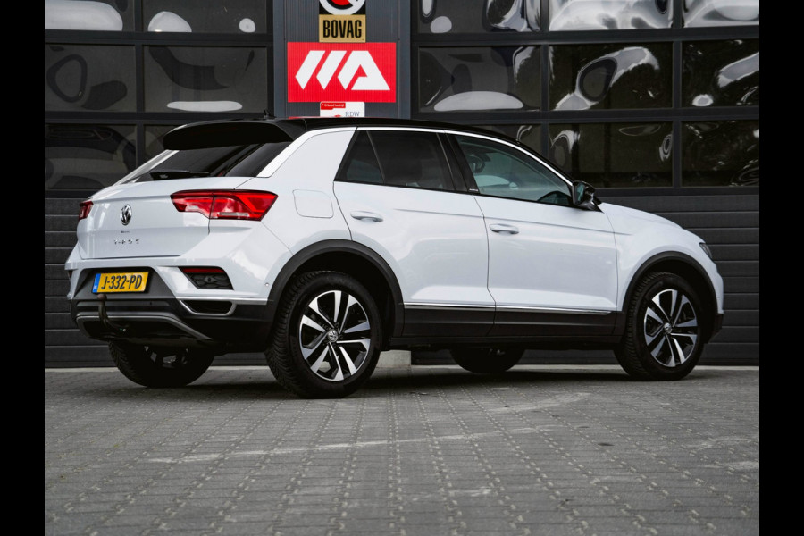 Volkswagen T-Roc 1.5 TSI Sport Business R | TREKHAAK | STOELVERWARMING | ADAPTIVE