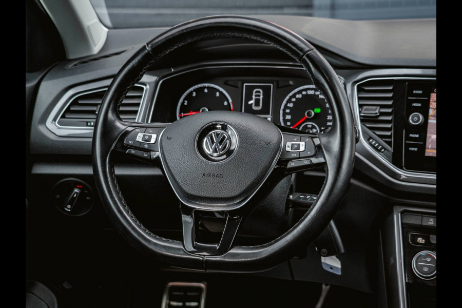 Volkswagen T-Roc 1.5 TSI Sport Business R | TREKHAAK | STOELVERWARMING | ADAPTIVE