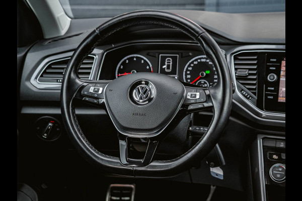Volkswagen T-Roc 1.5 TSI Sport Business R | TREKHAAK | STOELVERWARMING | ADAPTIVE