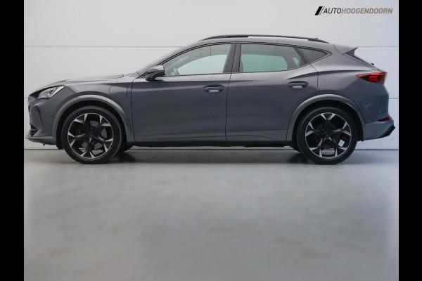 CUPRA Formentor 1.4 e-Hybrid VZ Performance 245pk (APPLE CARPLAY,PANORAMADAK,SFEERVERLICHTING,STUUR-STOELVERWARMING,TREKHAAK)