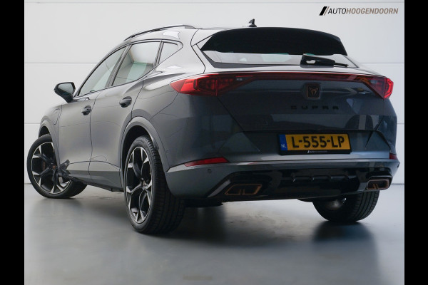 CUPRA Formentor 1.4 e-Hybrid VZ Performance 245pk (APPLE CARPLAY,PANORAMADAK,SFEERVERLICHTING,STUUR-STOELVERWARMING,TREKHAAK)