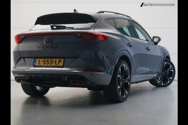 CUPRA Formentor 1.4 e-Hybrid VZ Performance 245pk (APPLE CARPLAY,PANORAMADAK,SFEERVERLICHTING,STUUR-STOELVERWARMING,TREKHAAK)