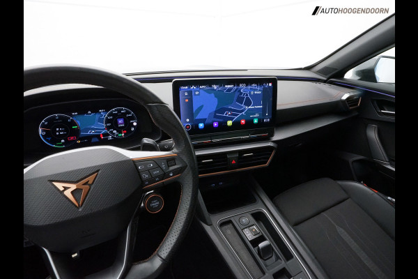 CUPRA Formentor 1.4 e-Hybrid VZ Performance 245pk (APPLE CARPLAY,PANORAMADAK,SFEERVERLICHTING,STUUR-STOELVERWARMING,TREKHAAK)