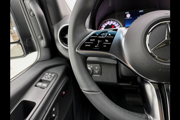 Mercedes-Benz Sprinter 319 1.9 CDI L2H2 Pro Navigatie Parkeerpakket Stoelverwarming Trekhaak Led high performance