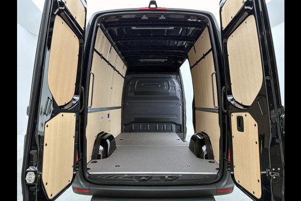 Mercedes-Benz Sprinter 319 1.9 CDI L2H2 Pro Navigatie Parkeerpakket Stoelverwarming Trekhaak Led high performance
