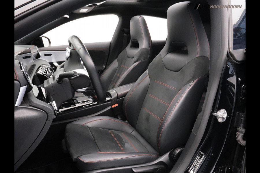 Mercedes-Benz CLA-Klasse Shooting Brake 180 Business Solution AMG (PANORAMA-SCHUIFDAK,SFEERVERLICHTING,,ALCANTARA,STOELVERWARMING)