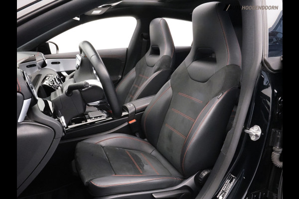 Mercedes-Benz CLA-Klasse Shooting Brake 180 Business Solution AMG (PANORAMA-SCHUIFDAK,SFEERVERLICHTING,,ALCANTARA,STOELVERWARMING)