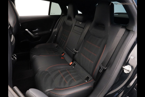 Mercedes-Benz CLA-Klasse Shooting Brake 180 Business Solution AMG (PANORAMA-SCHUIFDAK,SFEERVERLICHTING,,ALCANTARA,STOELVERWARMING)