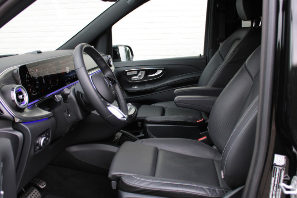 Mercedes-Benz V-Klasse 300d / XXL / AMG / Exclusive / 4-Matic / 7-Pers / Luchtv / Elec Stoelen / Burmester / NIEUWSTAAT