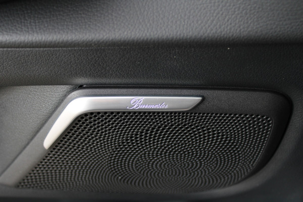 Mercedes-Benz V-Klasse 300d / XXL / AMG / Exclusive / 4-Matic / 7-Pers / Luchtv / Elec Stoelen / Burmester / NIEUWSTAAT